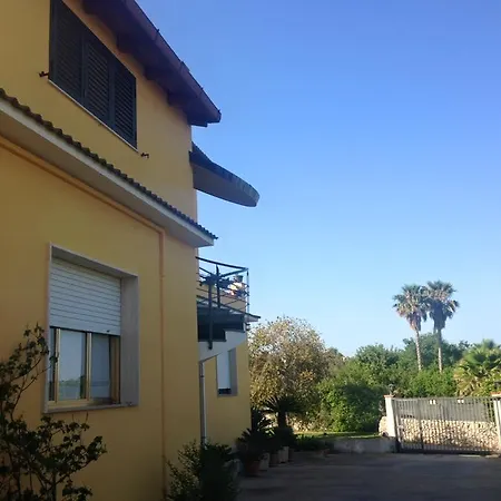 Holiday home Case Vacanze San Francesco Canicattini Bagni